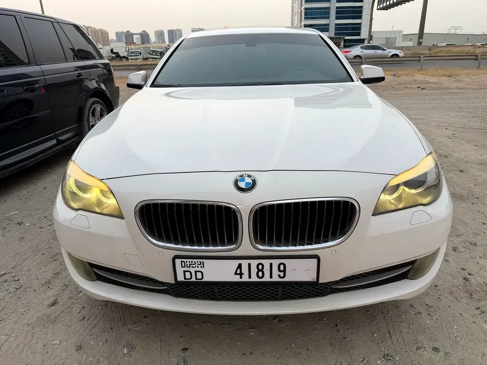 BMW 5-Series 530i Luxury Line 2013 | GCC Specs | Pristine Condition - Image 6