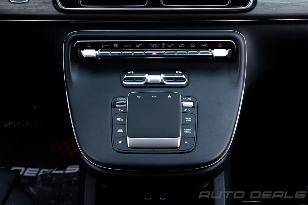2025 Mercedes Benz V300 | GCC | Warranty | Brand New | 8 Seater - Image 13