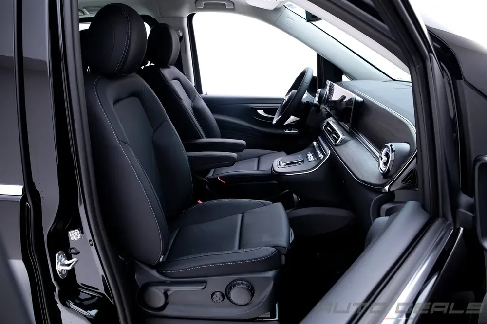 2025 Mercedes Benz V300 | GCC | Warranty | Brand New | 8 Seater - Image 18