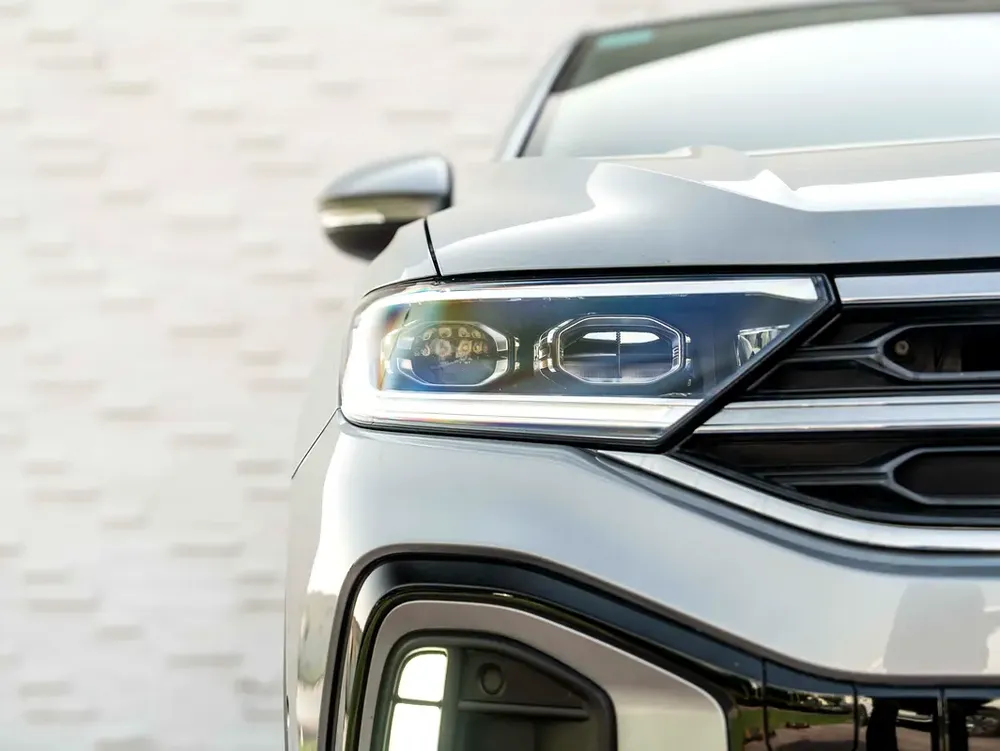 0% DOWN-PAYMENT | THE MAY ADVANTAGE | RELIABLE DAILY | T-ROC R-LINE | WARRANTY - Image 7