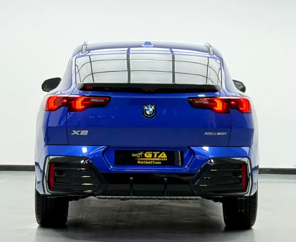 2025 BMW X2 xDrive20i Premium, 2030 BMW Warranty + Service Pack, Very Low Km, GCC - Image 5