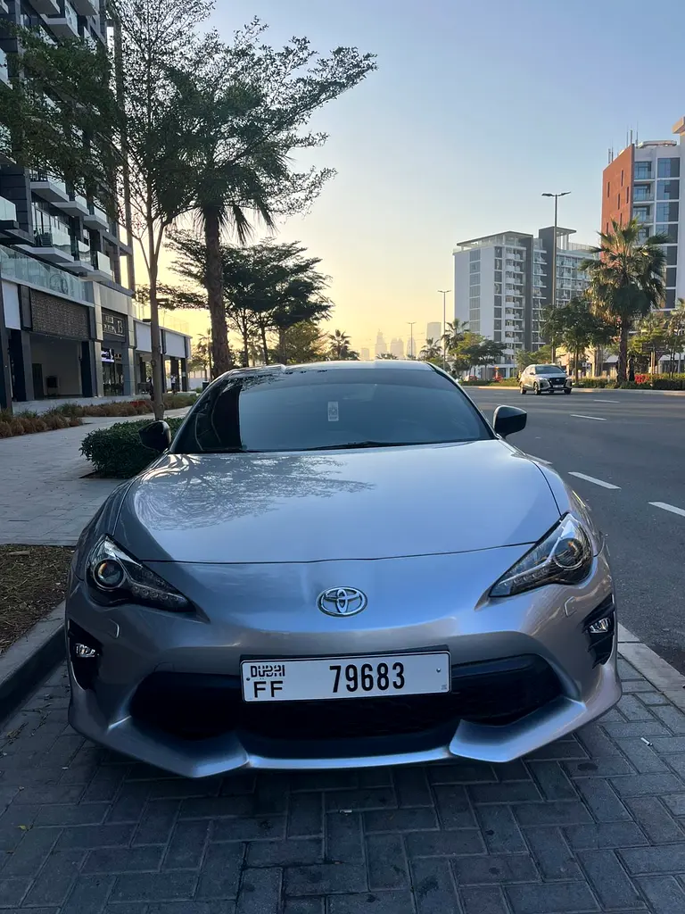 OUR TOYOTA 86 IS AS NEW, LOW IN MILEAGE, HIGH IN ADRENALINE AND FULLY SERVICED BY AL FUTTAIM DEALER - Image 4