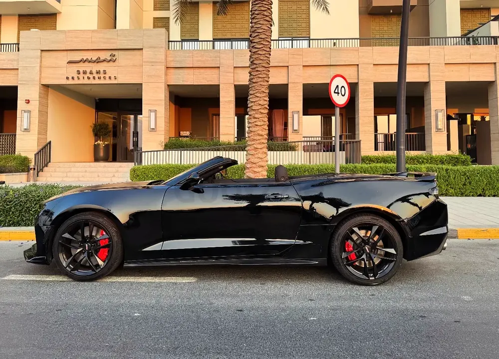CAMARO 2023 SS V8 CONVERTIBLE • SPECIAL EDITION CAR WITH SPECIAL INTERIOR COLOR • LIKE BRAND NEW - Image 5