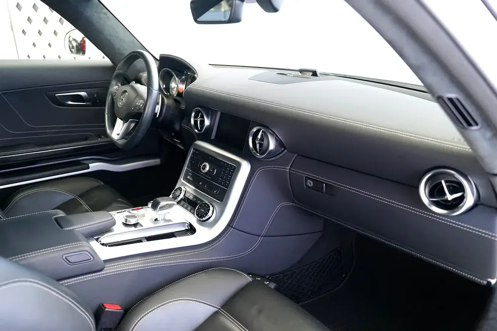 SLS AMG | SILVER/BLACK | WARRANTY AVAILABLE - Image 13