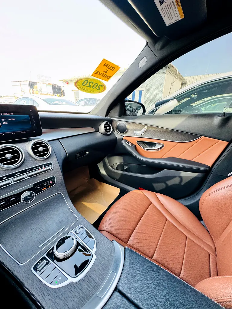 2020 Mercedes-Benz C 300 AMG - American Specs - GCC Resale - Image 4