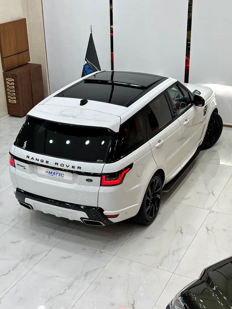 Range Rover Sport HSE - Image 10