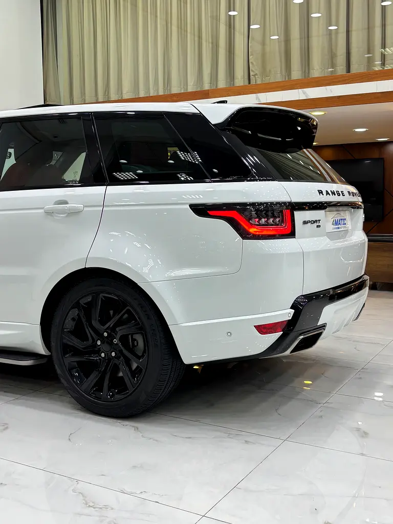 Range Rover Sport HSE - Image 9