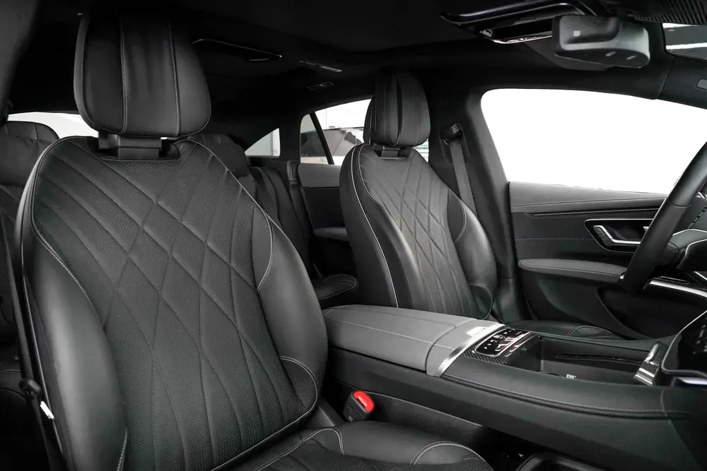 2022 MERCEDES EQS 580 4MATIC / GCC / BURMESTER / DEALER WARRANTY AND SERVICE - Image 12