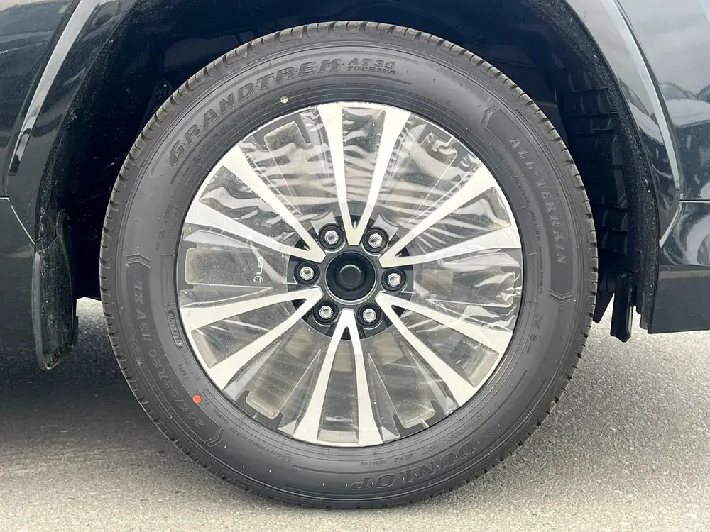 Lexus LX 700h Signature 2026 GCC Specs - Image 6