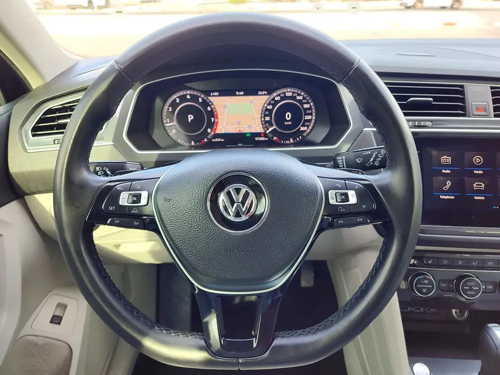 Volkswagen Tiguan 4Motion 2.0 Sport 2018 Model GCC Specs With Full Service History From Agency - Image 12