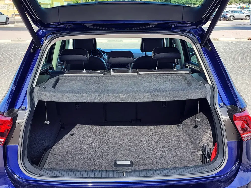 Volkswagen Tiguan 4Motion 2.0 Sport 2018 Model GCC Specs With Full Service History From Agency - Image 17