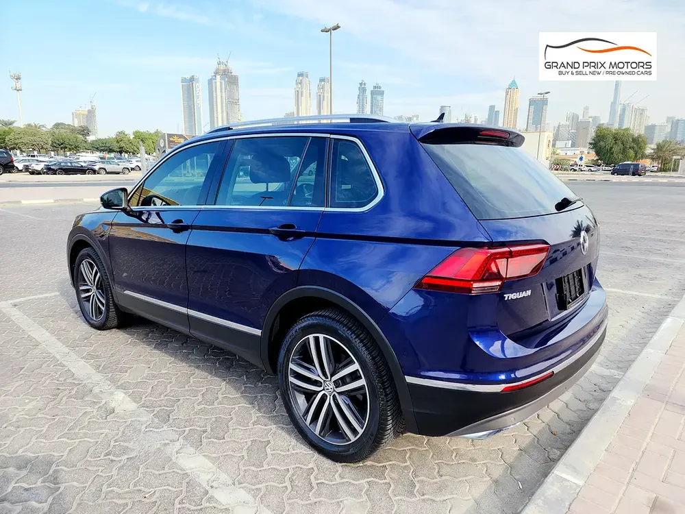 Volkswagen Tiguan 4Motion 2.0 Sport 2018 Model GCC Specs With Full Service History From Agency - Image 6