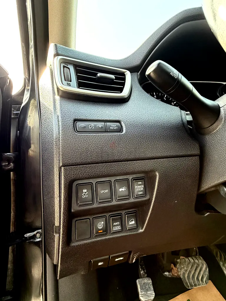 Nissan X-Trail SL 2014 American Specs - Image 7