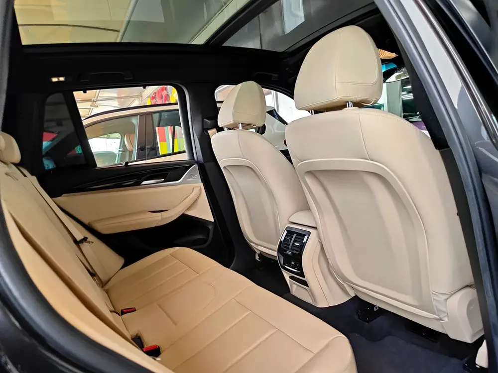 AED 1,535 P.M | 2018 BMW X3 xDrive30i Exclusive | Under Warranty | GCC | - Image 17