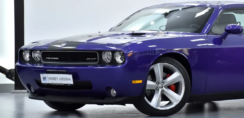 ONE and ONLY in the WHOLE REGION! Dodge Challenger SRT8 6.1 HEMI ( 2010 Model ) GCC Specs - Image 5