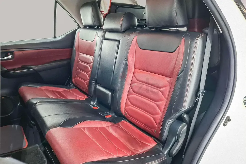 AED 1483/month | 2018 Toyota Fortuner TRD Sportivo | GCC Specs | Ref#429925 - Image 12
