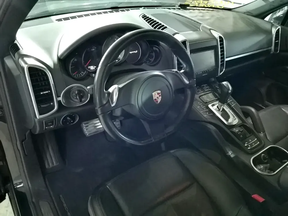 PORSCHE CAYENNE S 2012 4.8L | BLACK LEATHER SEATS | KEYLESS START | POWER SEATS | SEAT HEATER - Image 13