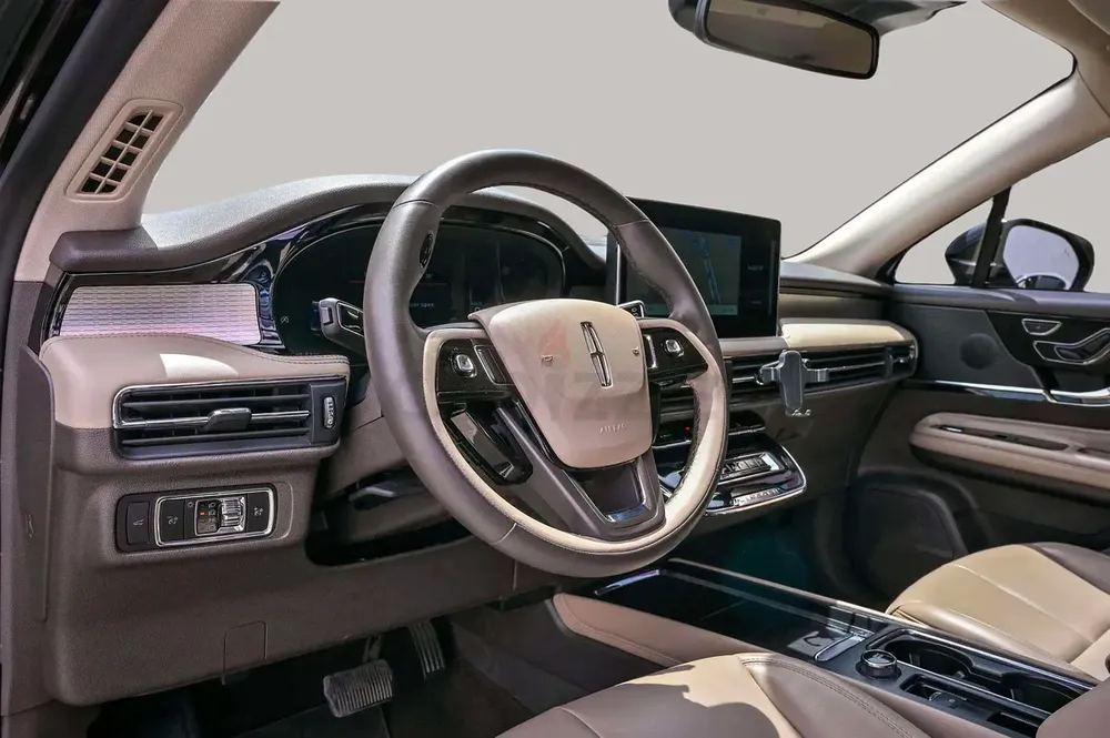 AED 1748/month | 2023 Lincoln Corsair  | GCC Specs | Ref#452843 - Image 9
