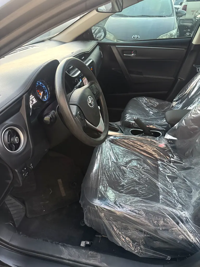 Lowest price Corolla - urgent sale - Image 9