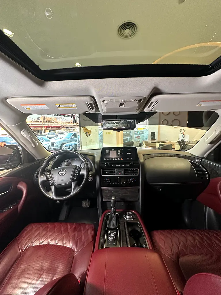 2023 Nissan Patrol SE Platinum - GCC Specs - Like New! - Image 13