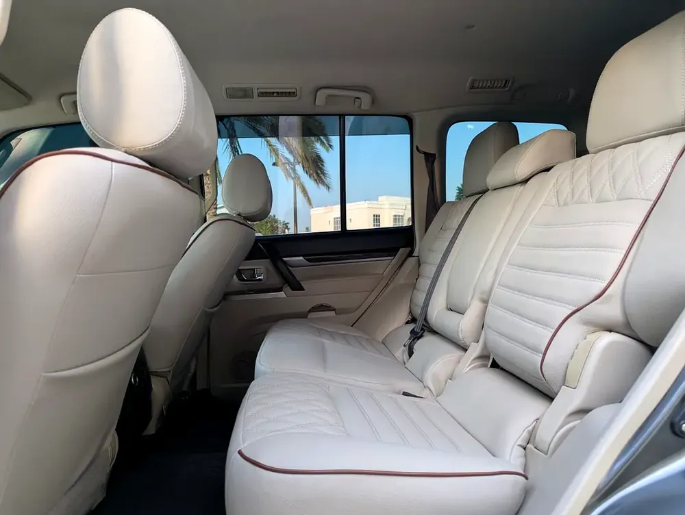 MITSUBISHI PAJERO 2017 GLS MID OPTION GCC IN EXCELLENT CONDITION - Image 6