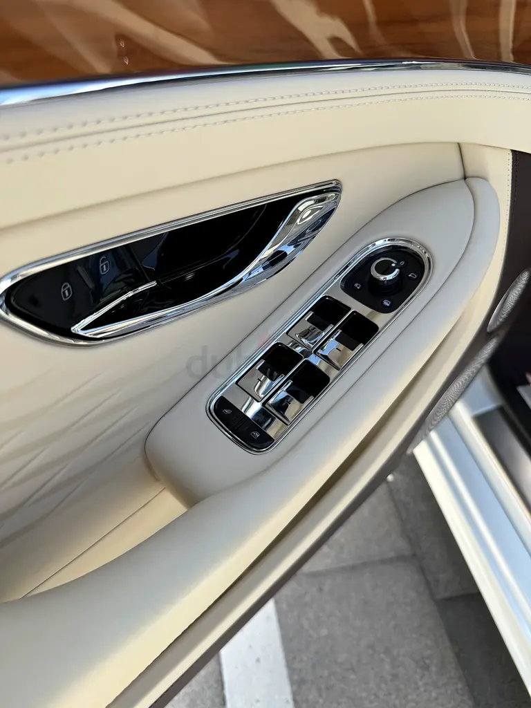 2026 Bentley Continental GT Azure Black Line | GCC Specs | Brand New - Image 17