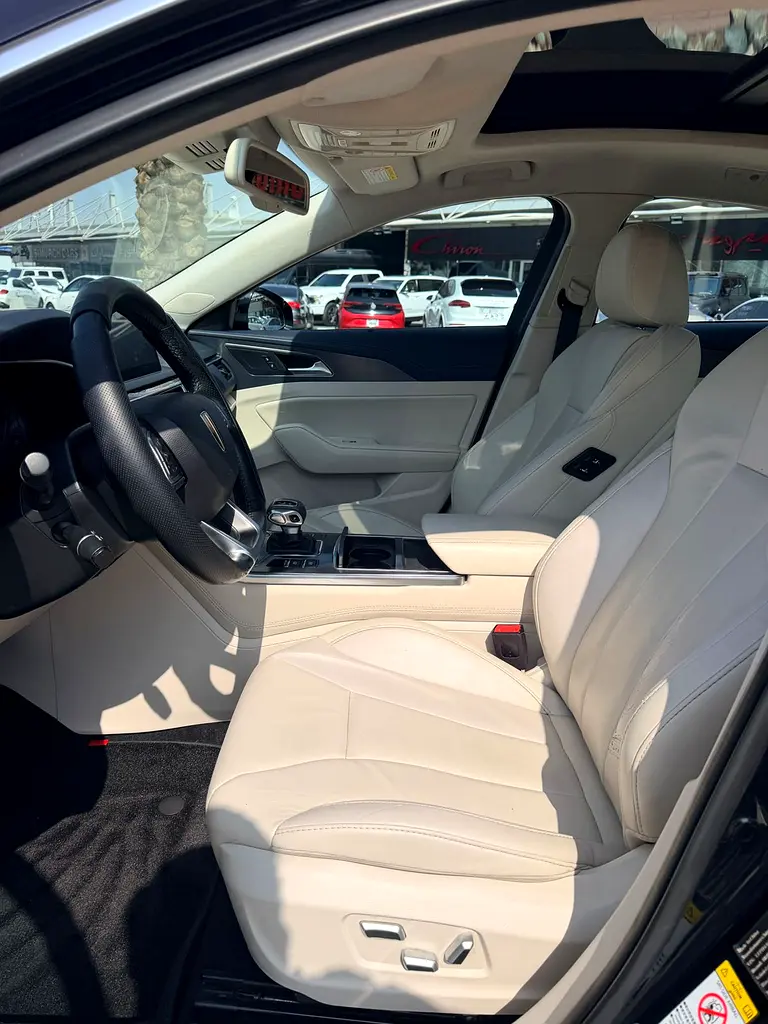 HONGQI H6 FULL OPTION GCC SPECS SINGLE OWNER ORIGINAL PAINT SERVICE HISTORY AVAILABLE - Image 15