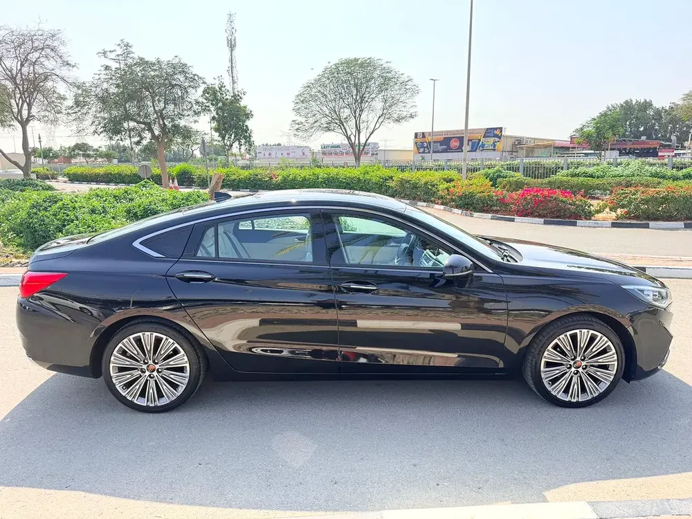 HONGQI H6 FULL OPTION GCC SPECS SINGLE OWNER ORIGINAL PAINT SERVICE HISTORY AVAILABLE - Image 5