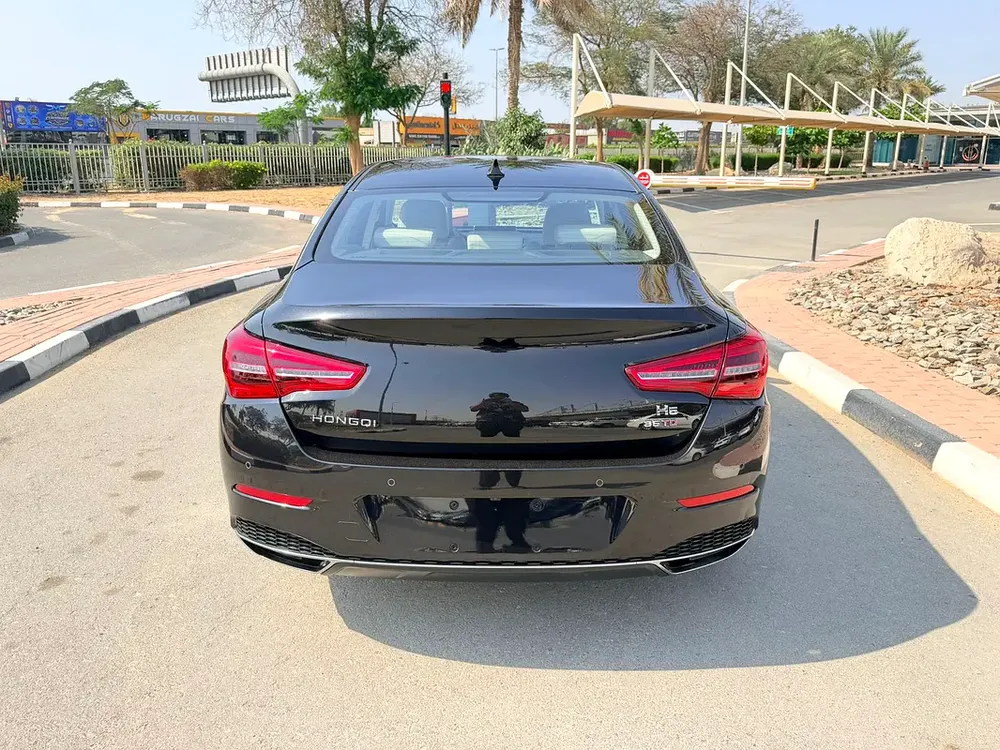 HONGQI H6 FULL OPTION GCC SPECS SINGLE OWNER ORIGINAL PAINT SERVICE HISTORY AVAILABLE - Image 7