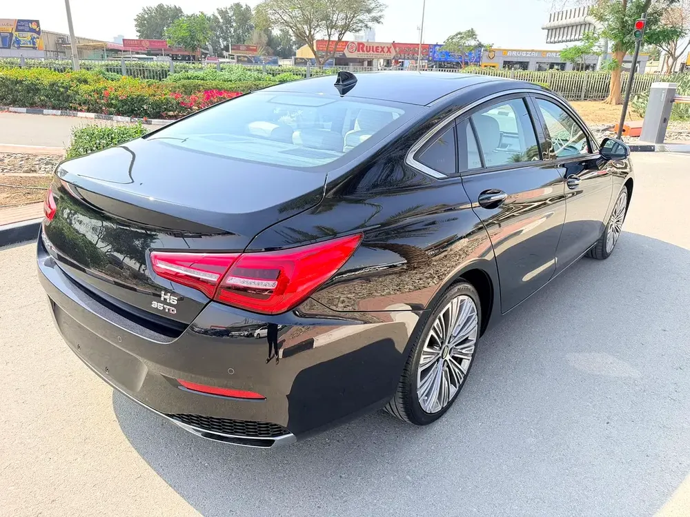 HONGQI H6 FULL OPTION GCC SPECS SINGLE OWNER ORIGINAL PAINT SERVICE HISTORY AVAILABLE - Image 8