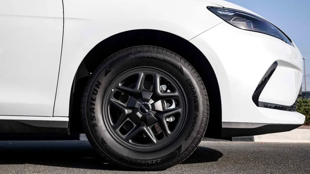 BYD Seal 05 DM-i 55KM Luxury Edition | 2025 - Image 10