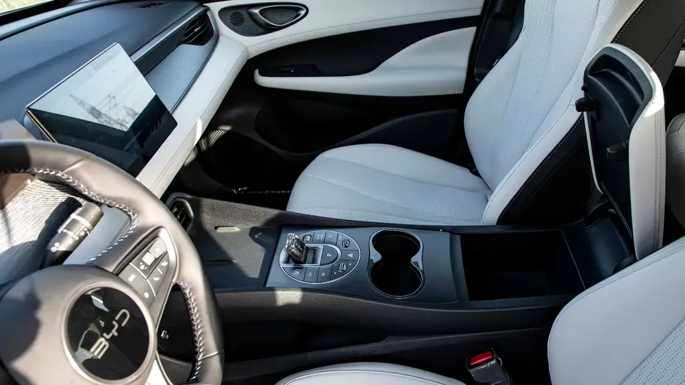 BYD Seal 05 DM-i 55KM Luxury Edition | 2025 - Image 15