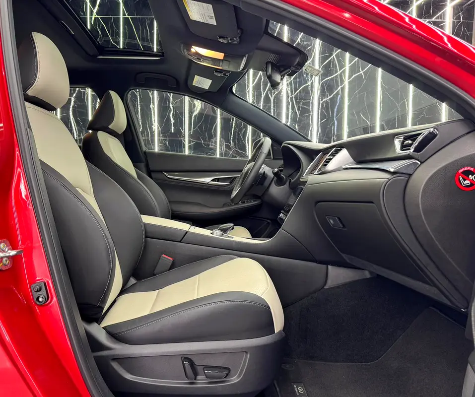 Infiniti QX55 LUXE |GCC | Low Mileage | Original Paint | 5 years Warranty and service contract - Image 12