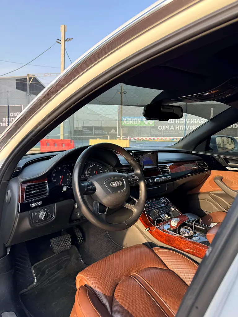 Executive Luxury  Power: 2014 Audi A8 L 3.6L  V6 (GCC Specs) - Image 7