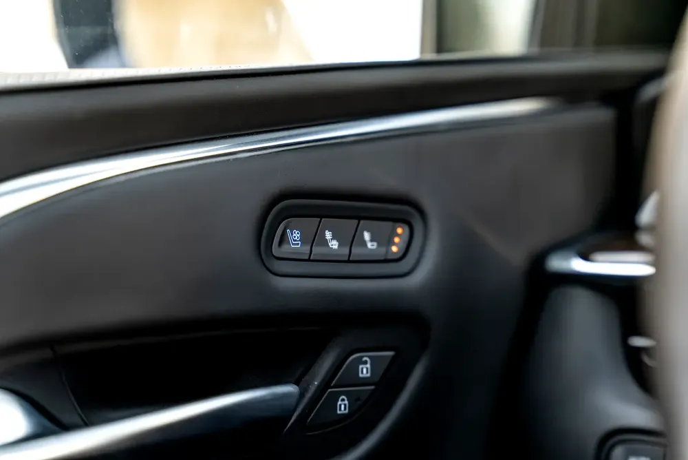 Cadillac Escalade Sport Platinum 6.2L V8 FULL OPTION Brand New 2023 - Image 10