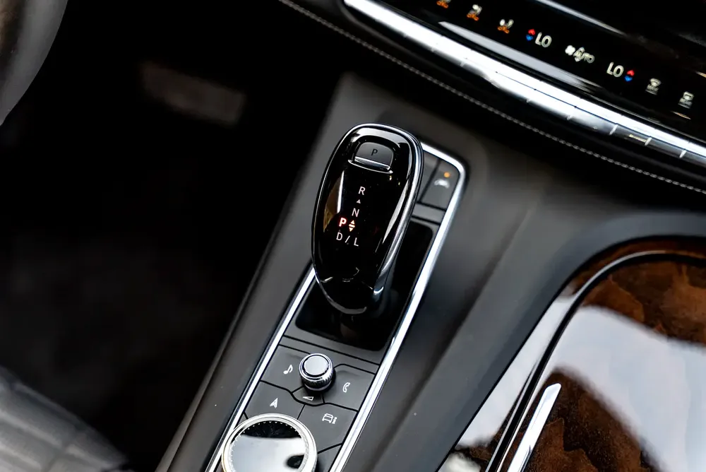 Cadillac Escalade Sport Platinum 6.2L V8 FULL OPTION Brand New 2023 - Image 9