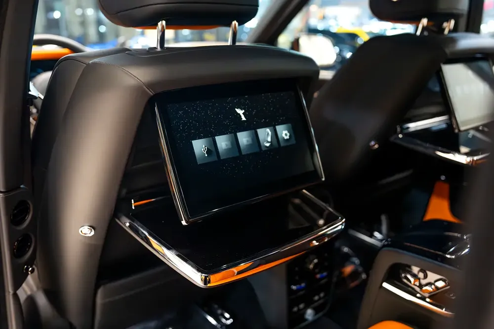 2025 | BRAND NEW | SPECIAL ORDER | CLOUD INTERIOR | ROLLS-ROYCE CULLINAN | BLACK BADGE | EUROPEAN - Image 7