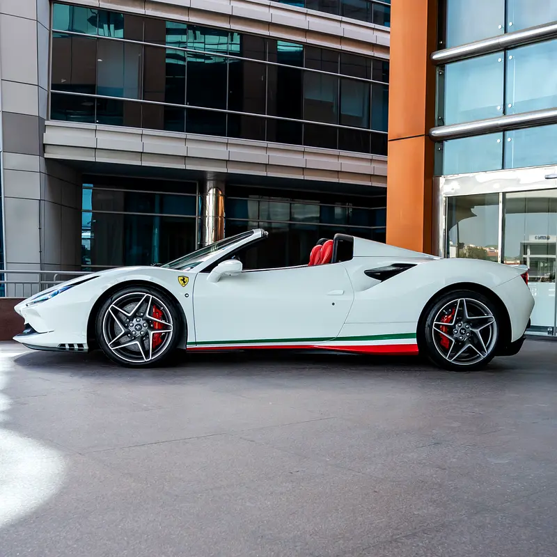 2023  FERRARI  F8 SPIDER  DONE ONLY 2000KM - Image 10