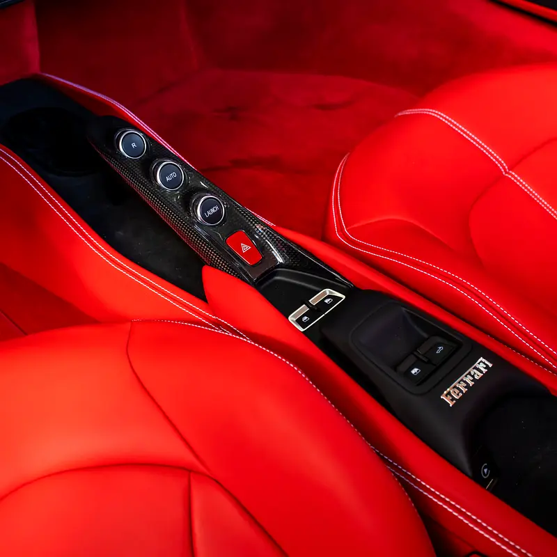 2023  FERRARI  F8 SPIDER  DONE ONLY 2000KM - Image 14