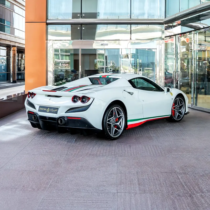 2023  FERRARI  F8 SPIDER  DONE ONLY 2000KM - Image 4