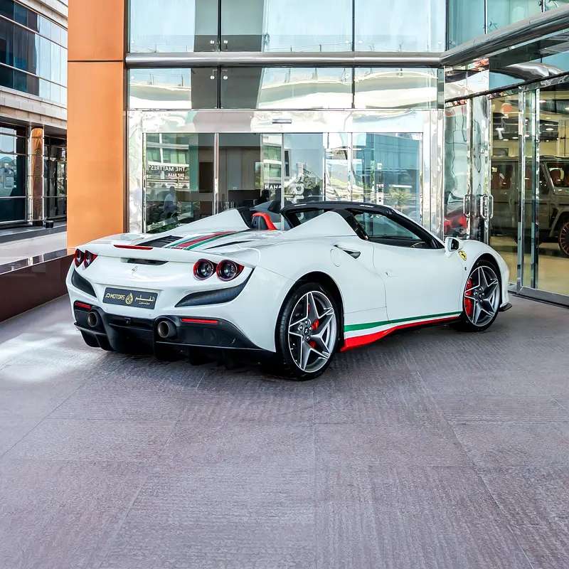 2023  FERRARI  F8 SPIDER  DONE ONLY 2000KM - Image 5