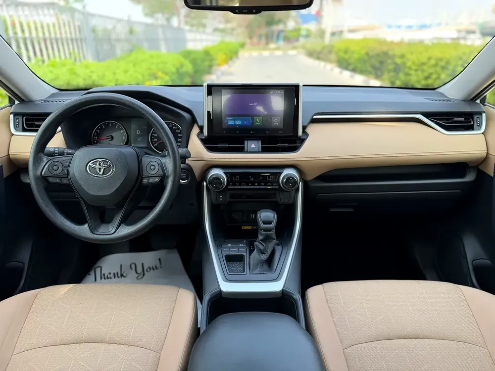 TOYOTA RAV4 GXR 2024 GCC FULL OPTION UNDER WARRANTY ! - Image 17