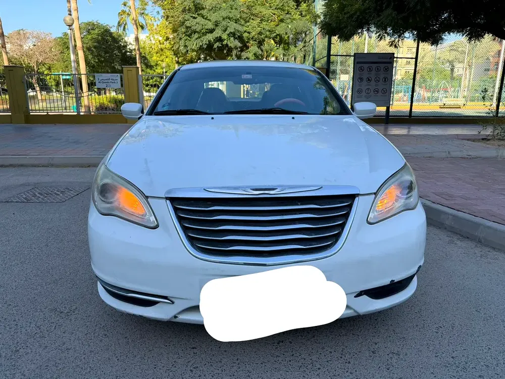Chrysler 2012 200c . GCC. Good condition - Image 16