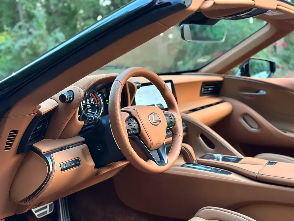 2024 Lexus LC 500 Convertible | 5.0L V8 Performance 471 HP | 5,000 KM | Luxury | Like New - Image 11