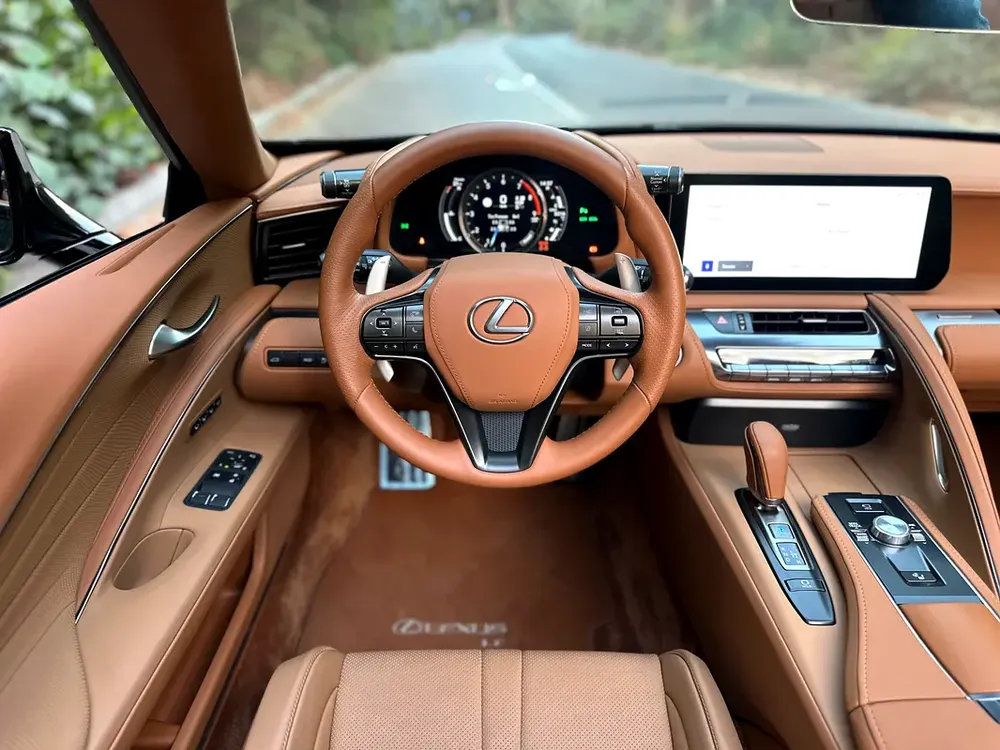 2024 Lexus LC 500 Convertible | 5.0L V8 Performance 471 HP | 5,000 KM | Luxury | Like New - Image 17