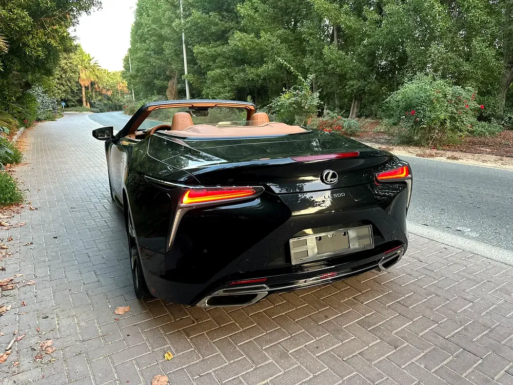 2024 Lexus LC 500 Convertible | 5.0L V8 Performance 471 HP | 5,000 KM | Luxury | Like New - Image 6