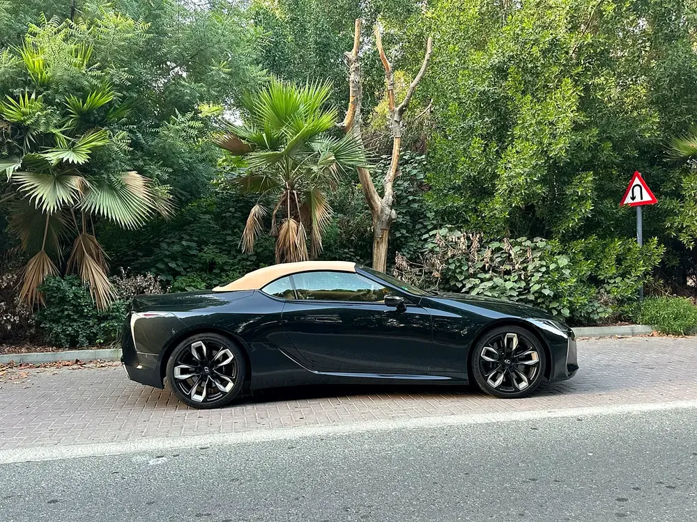 2024 Lexus LC 500 Convertible | 5.0L V8 Performance 471 HP | 5,000 KM | Luxury | Like New - Image 7