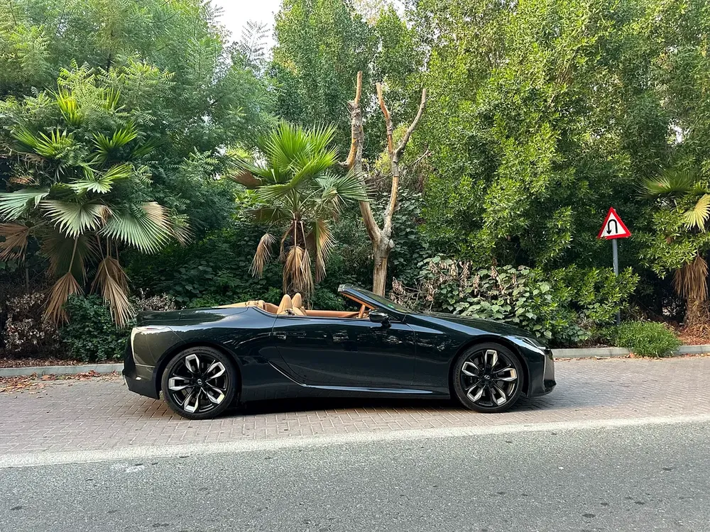 2024 Lexus LC 500 Convertible | 5.0L V8 Performance 471 HP | 5,000 KM | Luxury | Like New - Image 8