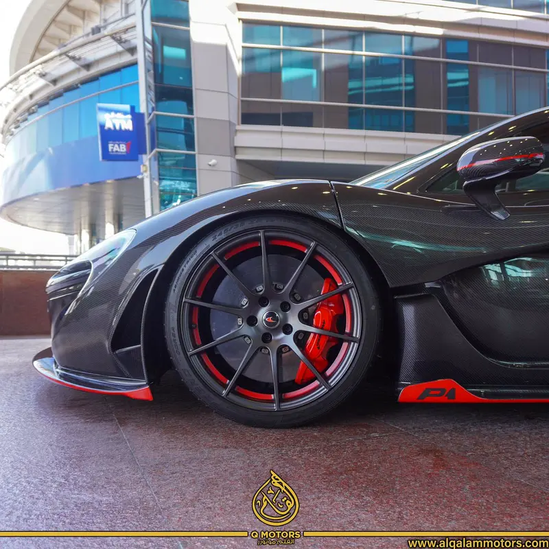 2015 MCLAREN P1  ( 1 OF 5 )  CARBON SERIES  GCC DONE ONLY 2000KM - Image 18