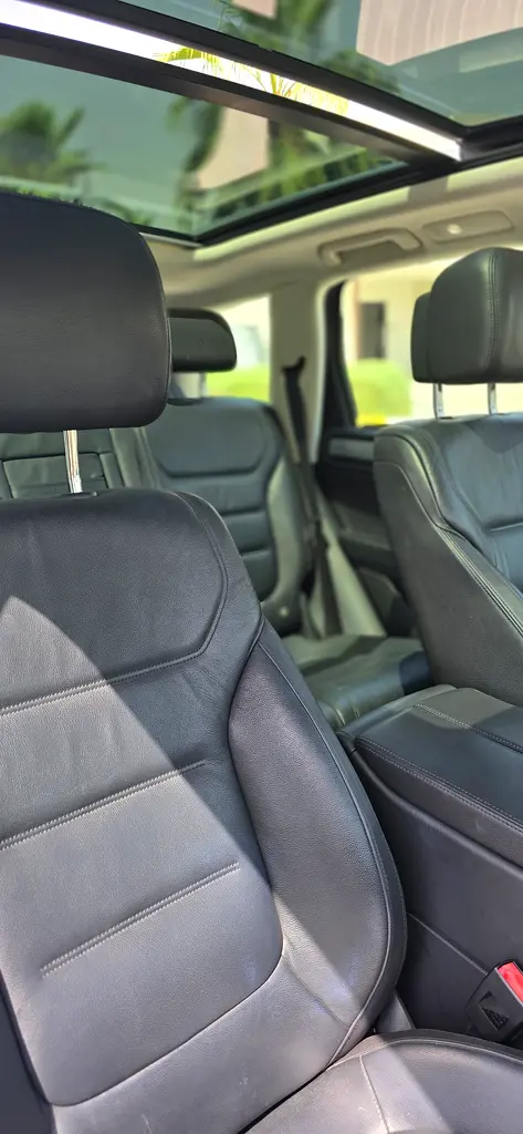 2018 Volkswagen Touareg SEL | GCC Specs | Accident Free In Pristine Condition - Image 10